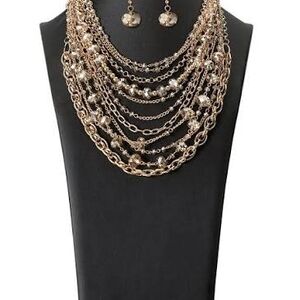 Paparazzi Elegant Gold Layered Necklace Set
